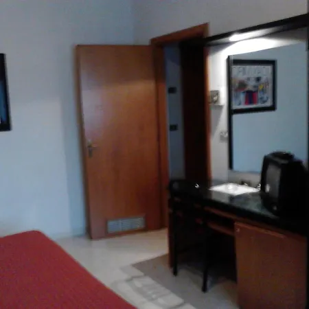 Motel Forum-2